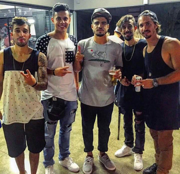 50tonsgregot's tweet photo. Caio hoje😍❤️ https://t.co/ScygIaXQmT