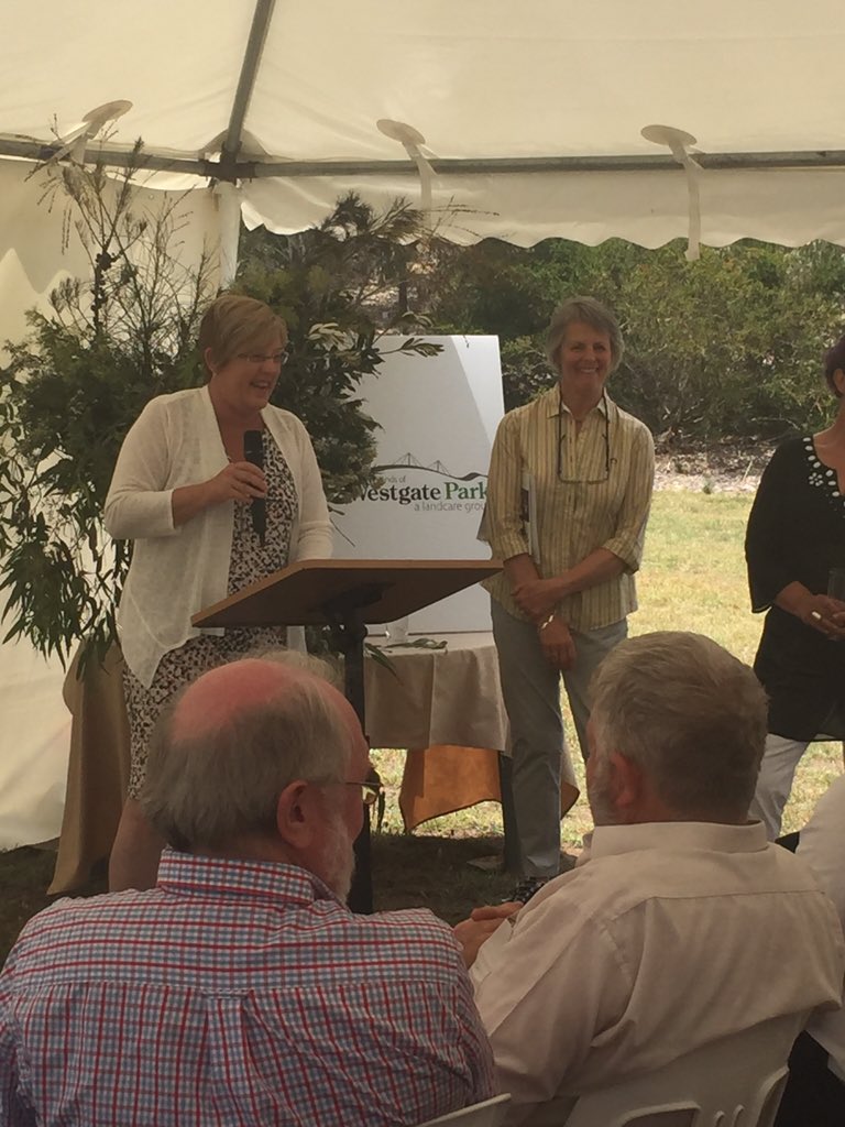 LisanevilleMP's tweet photo. Beautiful afternoon at Westgate park talking how we plan to support going forward https://t.co/snPo24JqCk #springst https://t.co/bGX9AZgsOY