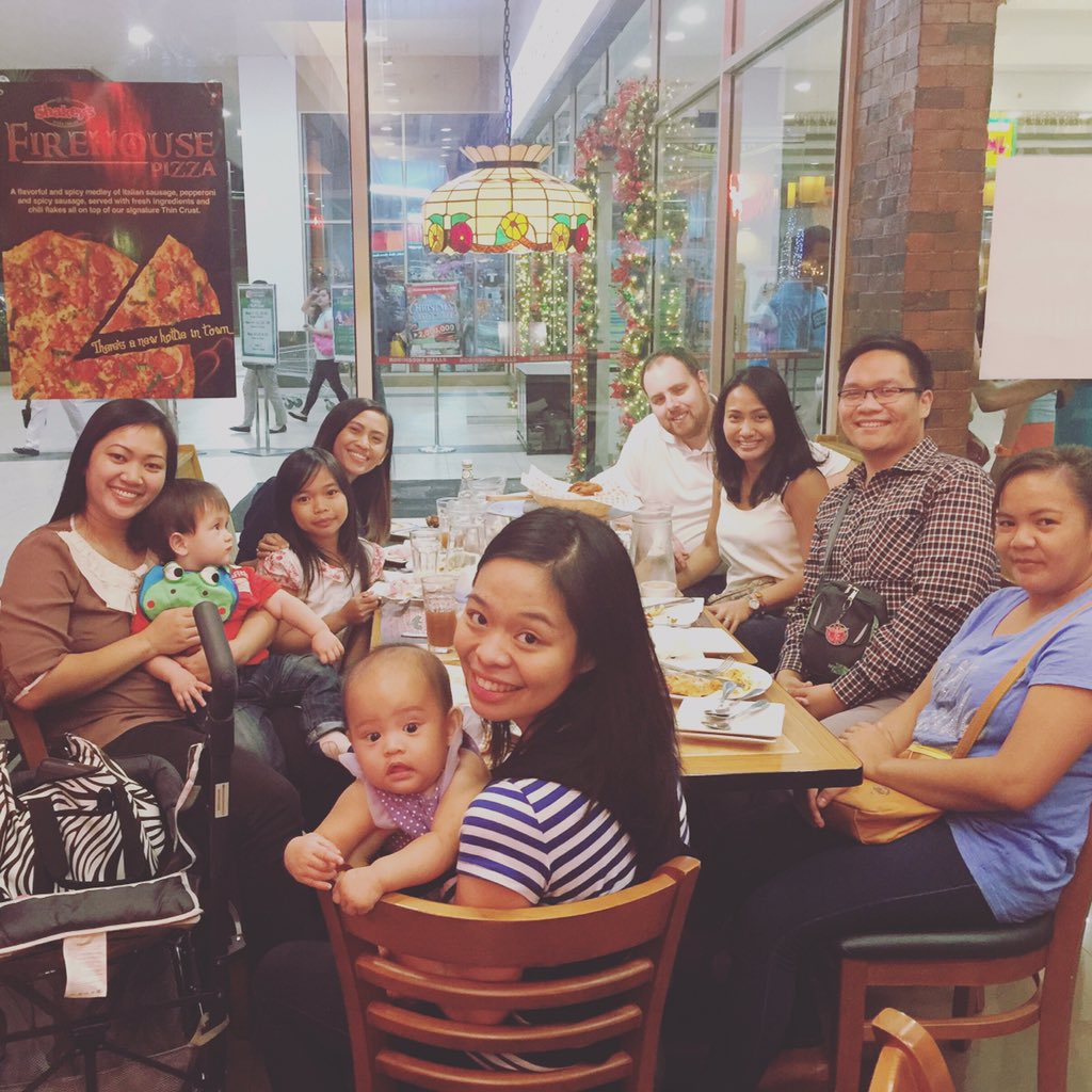 aldrinsoriano's tweet photo. I enjoyed the night with fellow Subolites #UPSubolSociety #UPSubolDiliman #UPSubol With @nonconformich @lyleedryl https://t.co/JFLC2TqlRp
