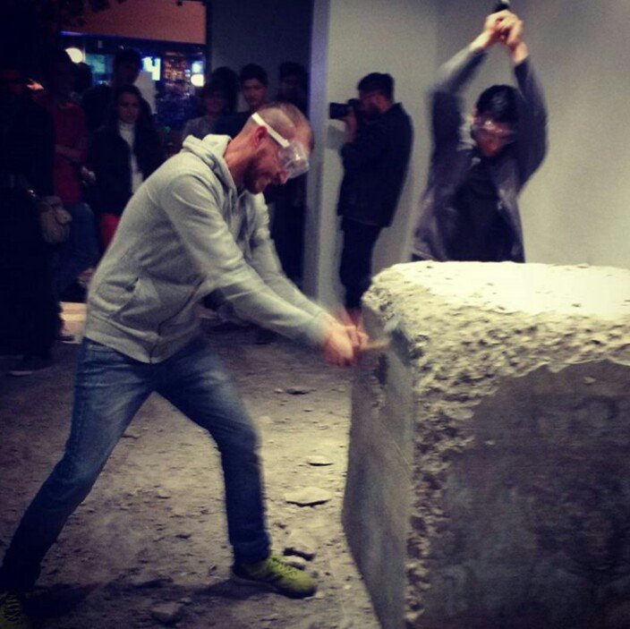 csancheznieto's tweet photo. Desatando la furia en exposición artística de @Daniel.Venegas en Casa Vecina #CDMX #Mexico #furiastyle #rudostyle https://t.co/DBacDl4DSV