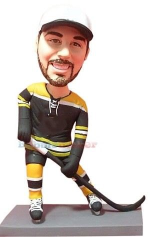 notSouthernSing's tweet photo. Get to the Hive early tomorrow night, as the first 400 fans will receive a @RThomps8 bobble head! Puck drop: 8:00. https://t.co/BewBZvXn53