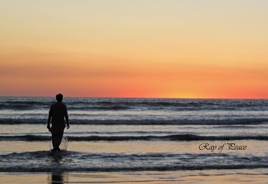 NephKiran's tweet photo. Beyound Infinity
#Karachi #Karachiites #Pakistan #harmony #peace #sunset #sea #pakistani #love #splash https://t.co/VzEsFMKQgN