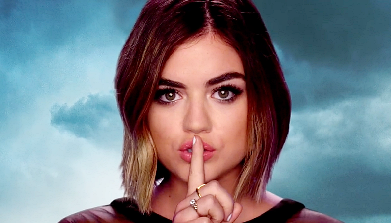 PLLBigSecrets's tweet image. Aria's SHHHH #PLLTimeJump youtu.be/wRaXkawGIYk