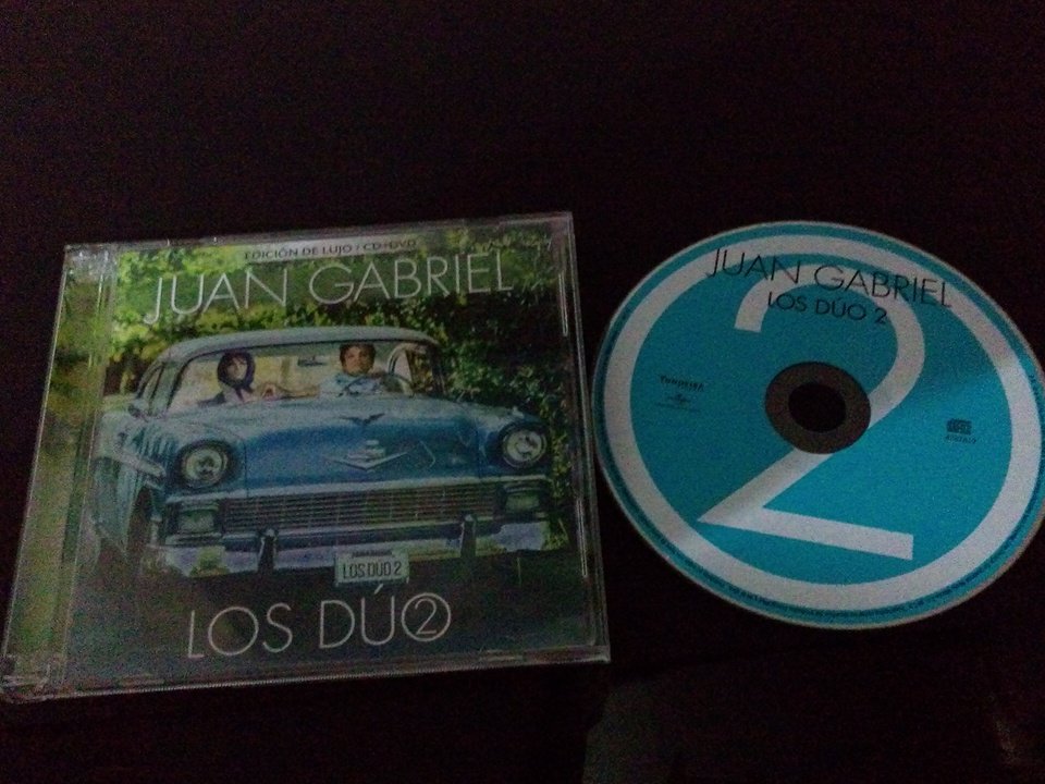 MatamLaura's tweet photo. Que buen 🎁 el de hoy.gracias @ANAGABRIELRL @soyjuangabriel es un placer escuchar a 2 grandes!!! #YoTePerdono #DUOS2 https://t.co/0hTOFMr4HD