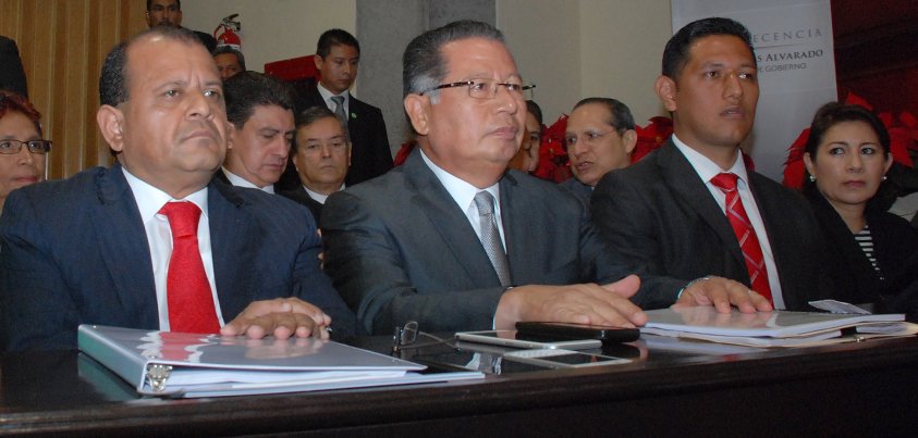 GenaroMejiaM's tweet photo. Es momento de redoblar esfuerzos @SUBSEGOBVER, comparecencia Dr. Flavino Ríos Alvarado #5informeJD, @SUBSEGOBVER https://t.co/Uocc6wPm7G