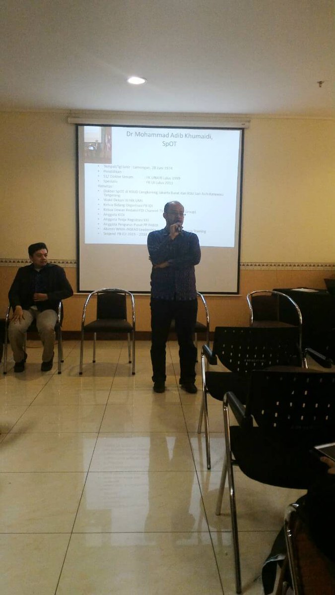 2015IEE's tweet photo. LIVE REPORT
Kajian Luar Biasa IEE 2015
Kajian pertama dari Sekjen Ikatan Dokter Indonesia, dr. Mohammad Adib, SpOT https://t.co/U45xB7blkw
