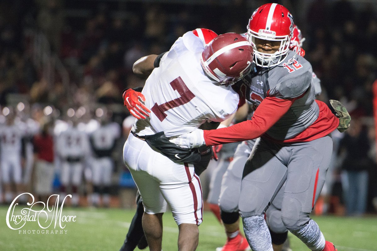 justchrysmoore's tweet photo. Took 1200+ pics from @ahsbucsfootball game! :-o Here are 4 &amp; rest posted on website tomorrow. #RoadToTheDome! https://t.co/xlavzWjuAL