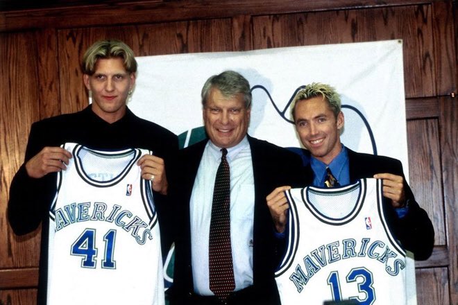 You guys should do a real bet. This. #theticket #dirk #nash <a href="/corbydavidson/">Corby Davidson</a> <a href="/bracketdan/">Dan McDowell</a> <a href="/theoldgreywolf/">Mike Rhyner</a> <a href="/SportsSturm/">Bob Sturm</a>