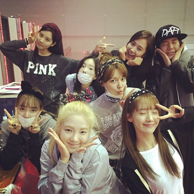 AaaKINaa's tweet photo. ユリやー誕生日おめでとう🎉
去年が懐かしい…
#Happy27thYuriDay #HappyBirthdayKwonYuri
#유리야생일축하해
#TodayisYuriDay https://t.co/RBBmUPjBek
