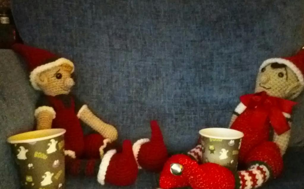 worduplancs's tweet image. Tonight it Graces birthday party, looks like Bob&apos;s having his own party #bobsback