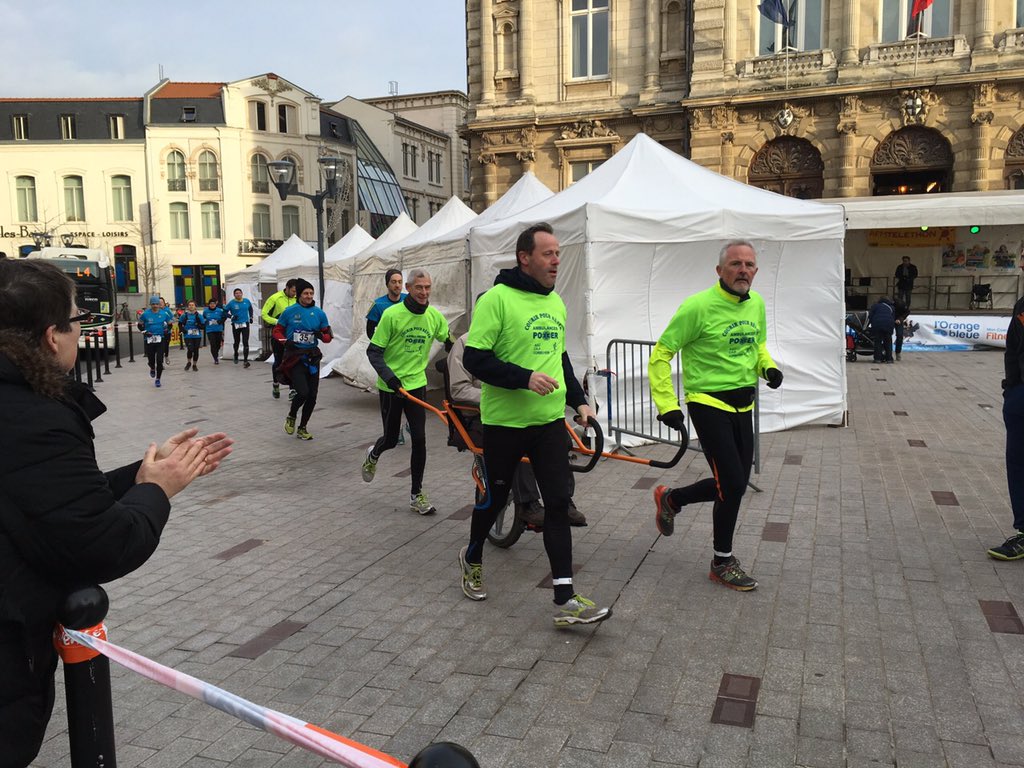 TourcoingVille's tweet photo. C'est parti pour le #Telethon2015 #Tourcoing #TourcoingVilleSolidaireEtSportive https://t.co/rxNbQ8GrR4