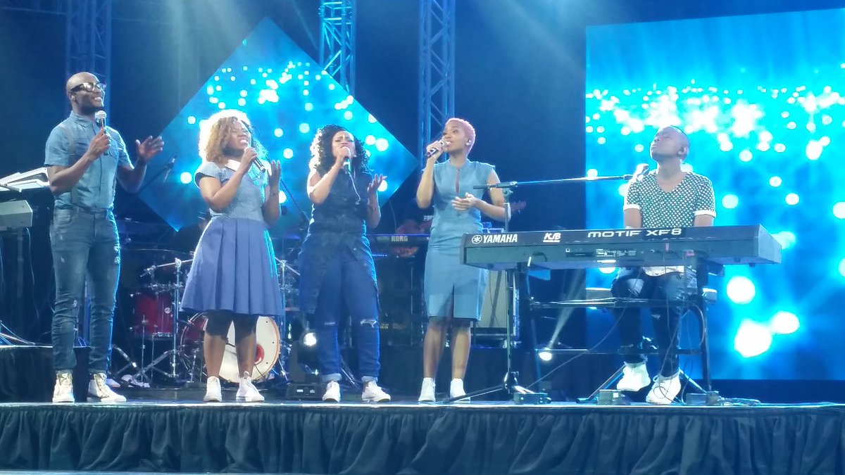 Papxion's tweet photo. #Uprising4Dec @khayamthethwa @Tkingsie - This team right here was just beyond beyond last night ππππππ #TheMovement https://t.co/XkxOmHNFbs