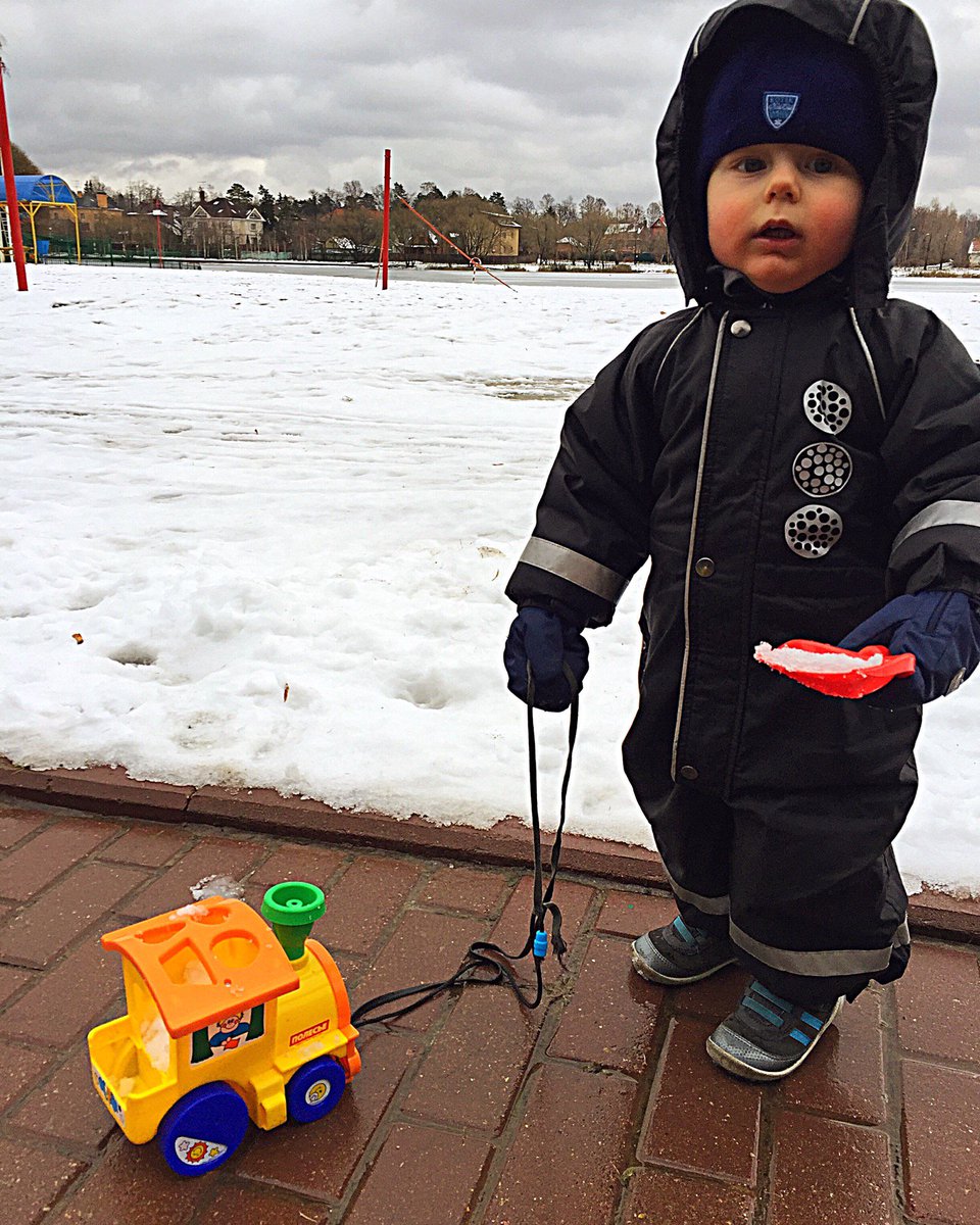 randymsx's tweet image. Сегодня "работаю" папой :) Гуляем с #Данечка 👶, даем маме @stasiaru отдохнуть ) #зима... swarmapp.com/c/aPUMHfQNhkU