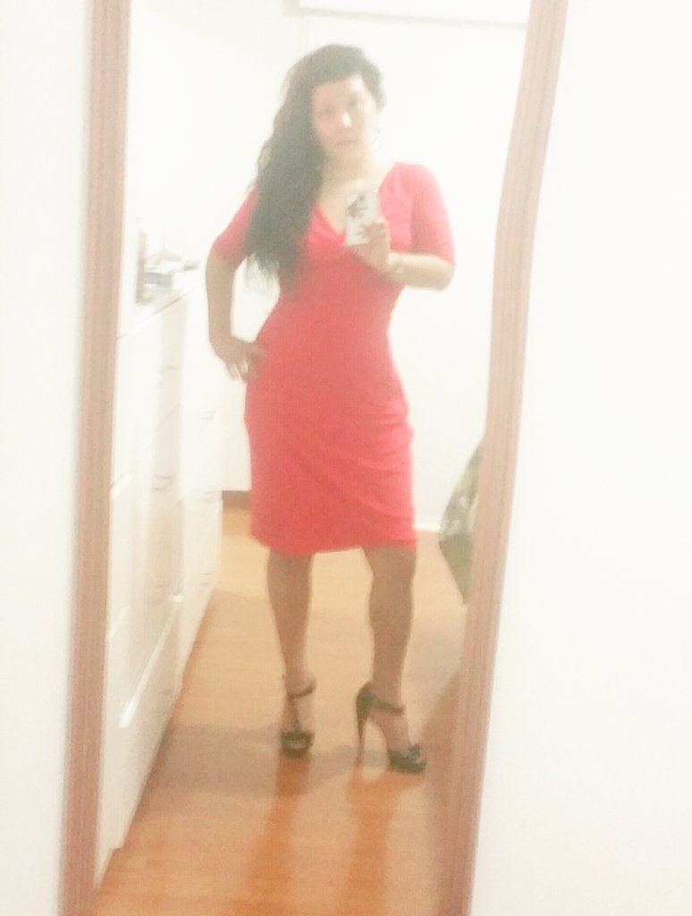 franchesdgc's tweet photo. Rojo pasión rojo amor viviendo intensamente 😄✌😍❤ https://t.co/PWwV7FftTw