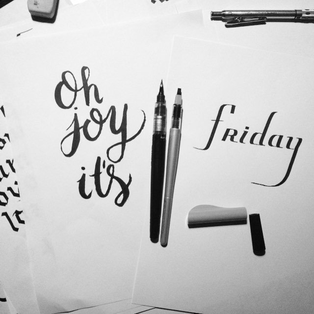davegamez's tweet image. Oh Joy it's Friday! #calligraphy #goodtype #pilotparallel #pentelbrushpen #handmadefont #f… ift.tt/1PH0vep