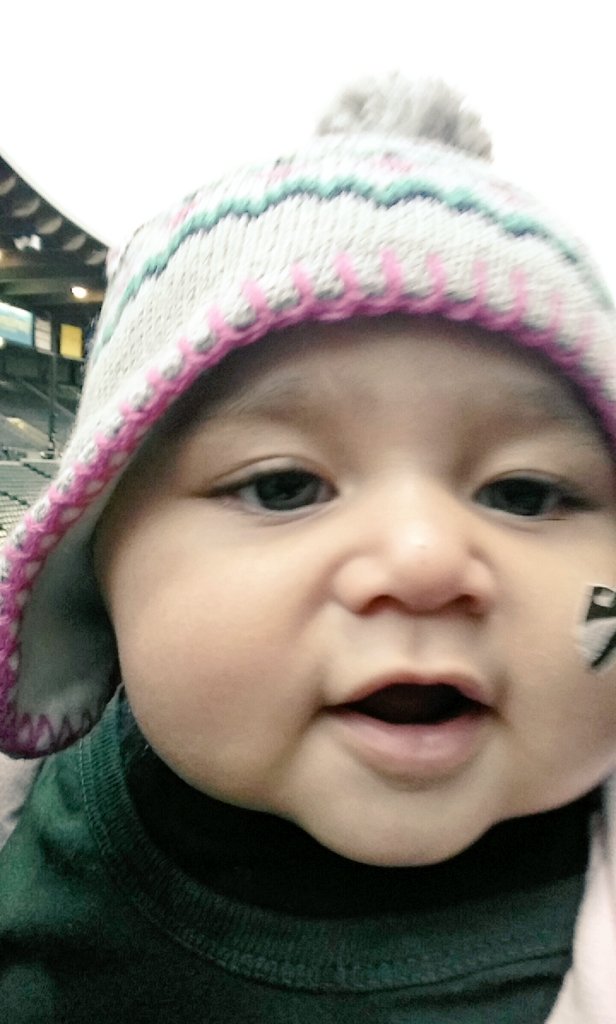 DTogisala's tweet photo. If this little girl isn't the cutest lil thing you've ever seen then you're lying!๐๐ #KalisiMeiKuresa #HerCheeks๐ฉ๐ https://t.co/7yNrnSXPrA