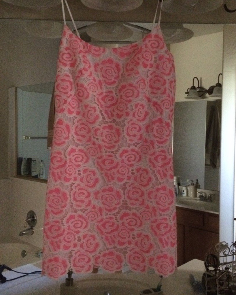 caitflake's tweet photo. I am selling "Lilly Pulitzer Beth Dress Size 6" on #wallapop https://t.co/QOpx8EEWm0 https://t.co/H0EqOtow37
