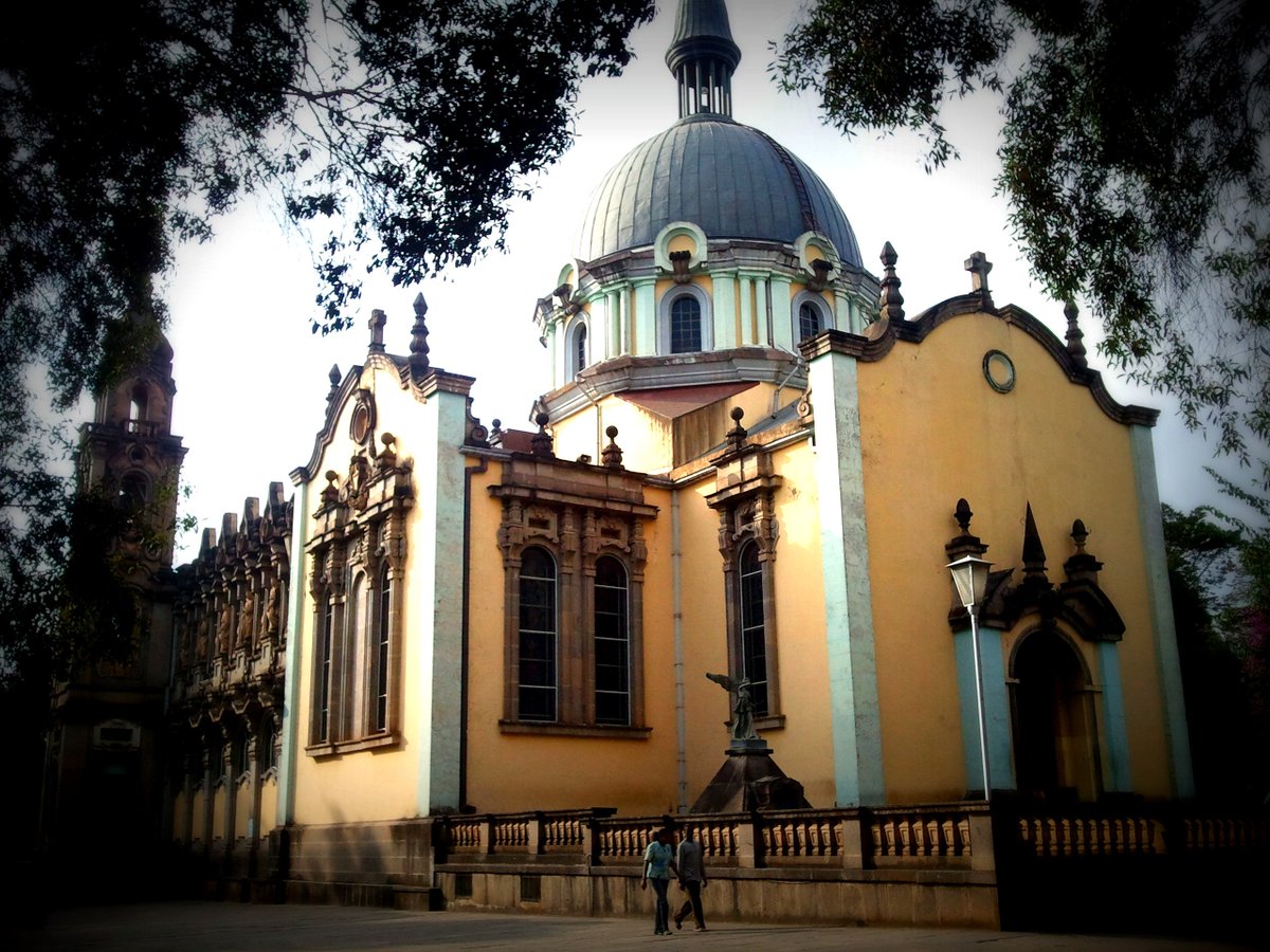 GT_GuestHouse's tweet photo. Where is #Emperor #HaileSelassie and his wife #Empress Menen buried?#Holytrinity #church in #AddisAbaba @VisitEthio https://t.co/UYHzIRRtxS