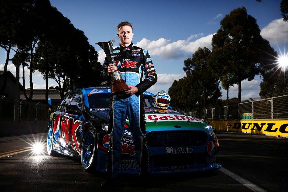 SupercarXtra's tweet photo. Mark Winterbottom wraps up 2015 V8 Supercars championship: https://t.co/vHpHwa6enf #V8SC #V8X https://t.co/eHzYf4KAvE