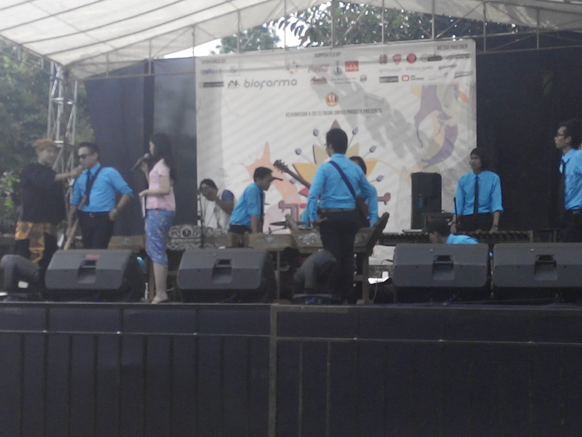 107.8 FM Fikom Unpad Network Radio tweet media