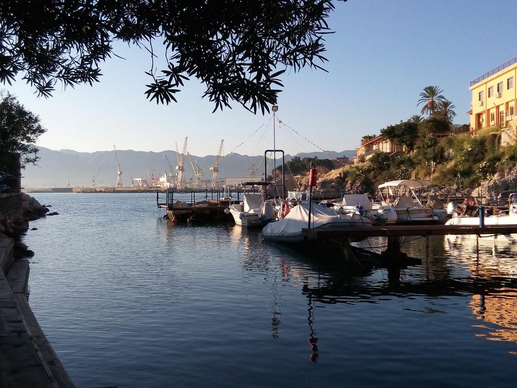 sergio75pa's tweet photo. @AlexCordella e noi si va al mare...#diving #sub #profdiver #Palermo https://t.co/XYGVShRw13
