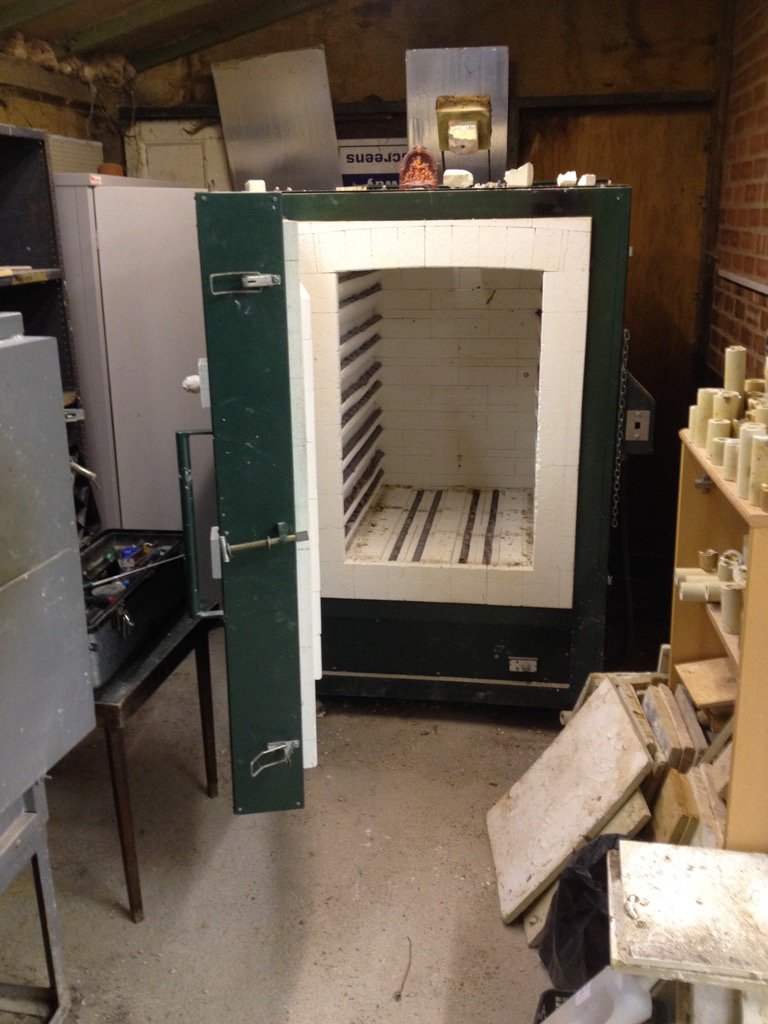 Coming back to an old northern kiln that's had very little maintenance and she is still going strong. :)