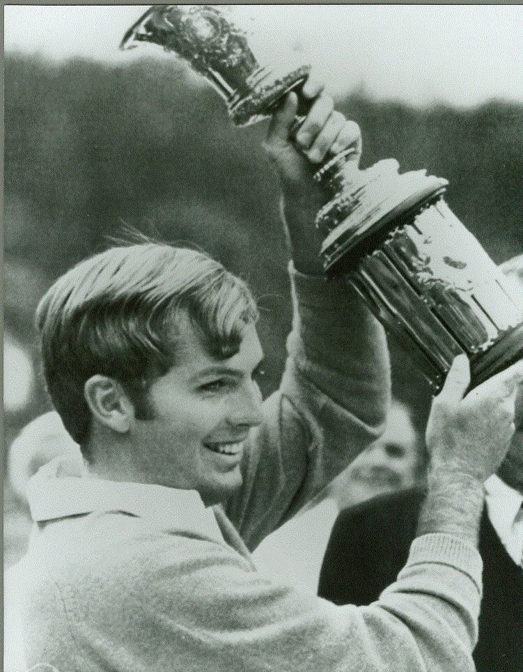 Happy 66th birthday to Lanny Wadkins, 1970 U.S. Amateur champion before embarking on a Major winning Pro career. 