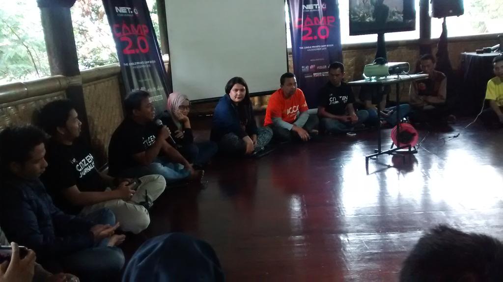 LagiliburCom's tweet image. Sharing session kali ini bareng Kang Dede (pimred Net) lagi... So inspiring! :) @NET_CJ @netmediatama #NETCJCAMP