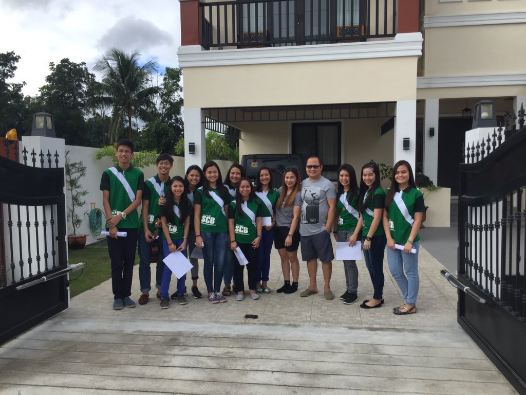 DLSLSCB's tweet photo. #SCBupdate:ICYMI The "Christmas Caroling" project for the benefit of the street children in Spinelli Retreat Center. https://t.co/WOzaOkjCMq