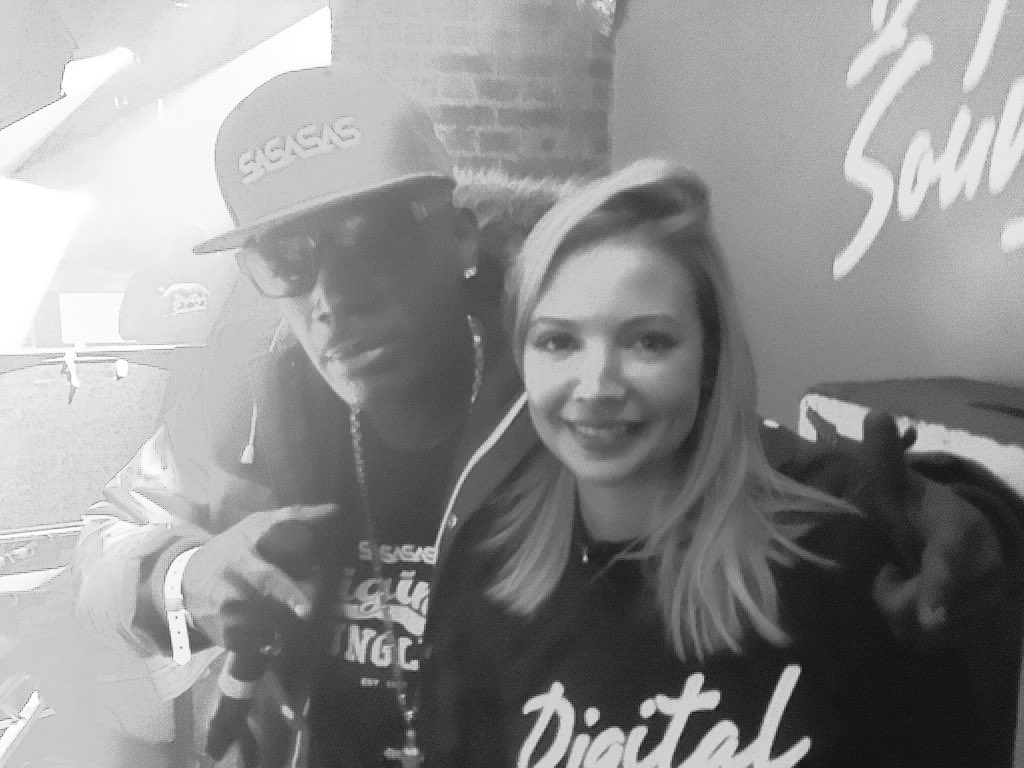 Big up skibz, good to see u!! “<a href="/TheRealSkibz/">Mc Skibadee</a>: Ain't seen <a href="/BTraits/">B.Traits</a> in about 5-6 years. Big ups big set 🙌🏾😎 ”