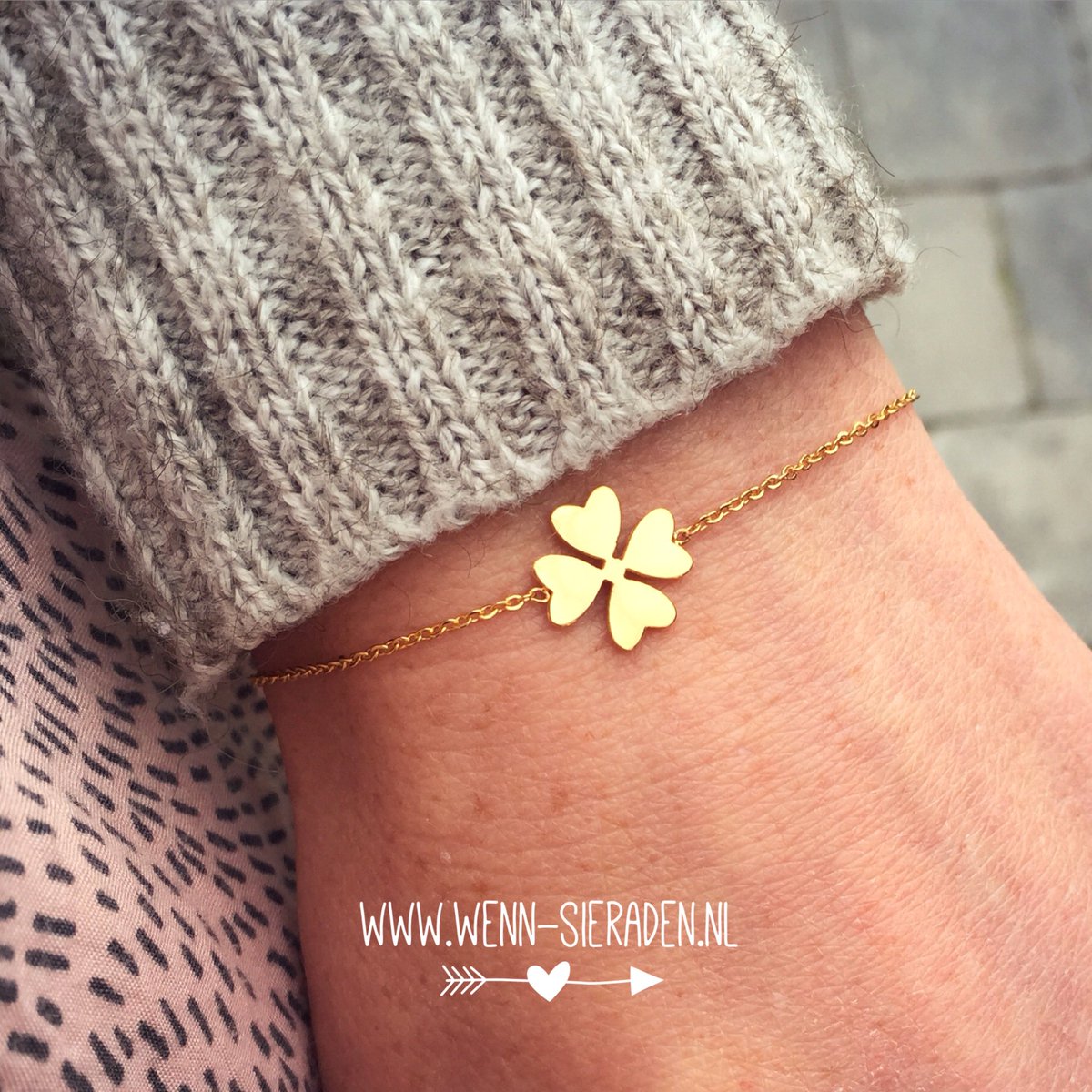 Dit prachtige #armbandje staat nu online!😍🍀 wenn-sieraden.nl #new #bracelets #gold #geluksarmbandje #fashion