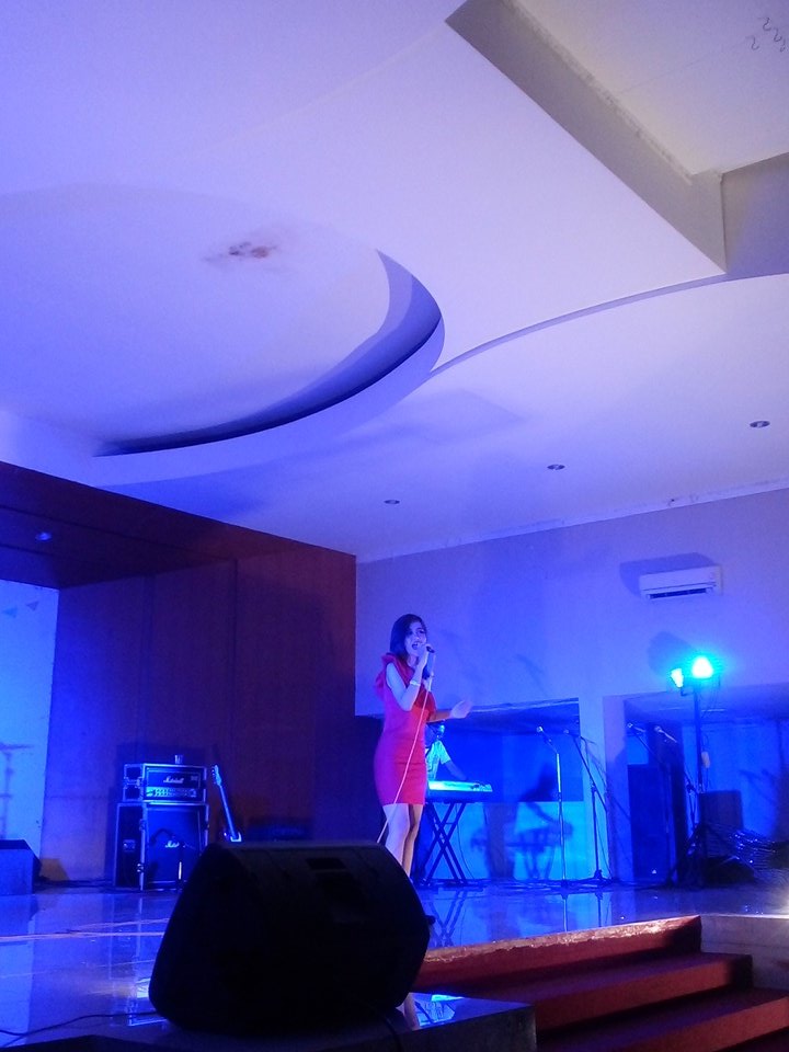 Performance juara 1 Vokal Solo Pop dari <a href="/himasaeunsoed/">HIMASAE</a>. Himasae mana suaranyaaaa?💃🎶