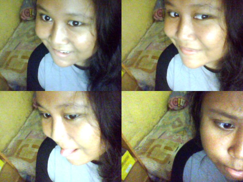 soniadwi151's tweet photo. Just took this Quad Cam pic on Webcam Toy #webcamtoy https://t.co/FMWGHPTuLi