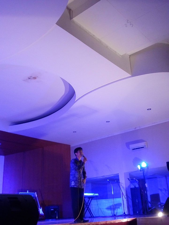 Performance juara 1 Vokal Dangdut Putra <a href="/HimatetaUNSOED/">HIMATETA UNSOED</a>. Himateta di goyaaang!💃💃💃