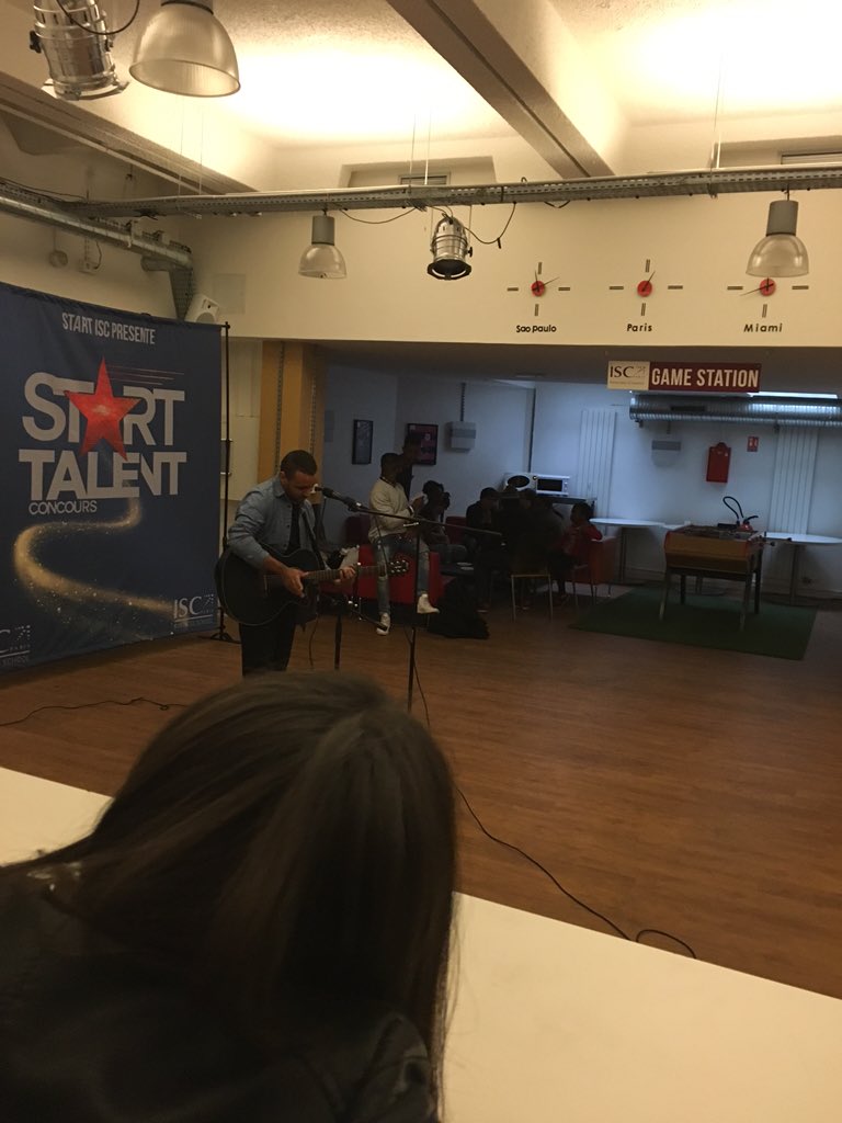 StartTalent's tweet photo. Maintenant place au chanteur Justin! #StartTalent #StartISC #Casting #ISCParis #ISCParisEE https://t.co/ivTU2IrMS9