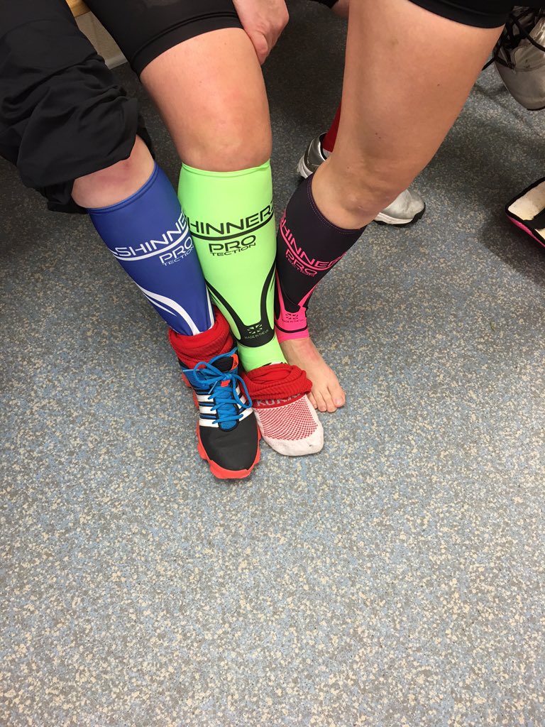 SueNoakeHC's tweet photo. Oooh our legs r feeling silky with these @shinnerz_com #shinnerz pro....hope our skills are too🏑😉 https://t.co/zGctcs0MYL