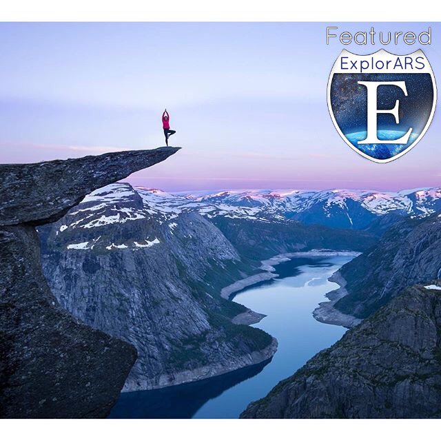 TheExplorARS's tweet image. Today's stunning feature artist on Instagram! instagram.com/p/-6choOM5ZB/