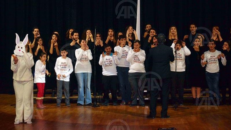 Dunya_Egitim's tweet photo. "Her #çocuk  #şarkı söyler" projesi 
https://t.co/AacxGpi1vi https://t.co/KziRhr0Pxq