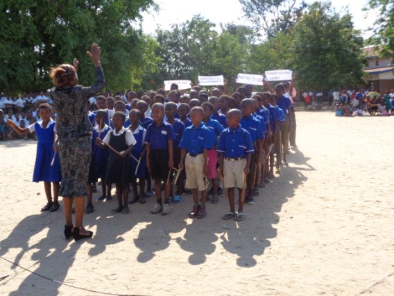 yoneco3's tweet photo. YONECO Joins the ‘Go Back to School’ Campaign in Mangochi Distric
https://t.co/zPv1AcUzCm @yonecofm https://t.co/gW7BFplARe