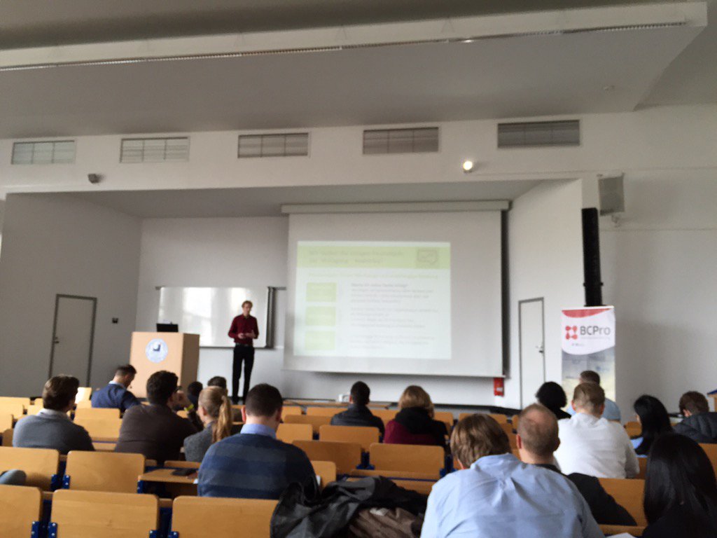 Bitkom_Finance's tweet photo. @Aktienfreunde einfach klar und professionell Privatanleger unterstützen #ftd15 https://t.co/WRBqibhIOr