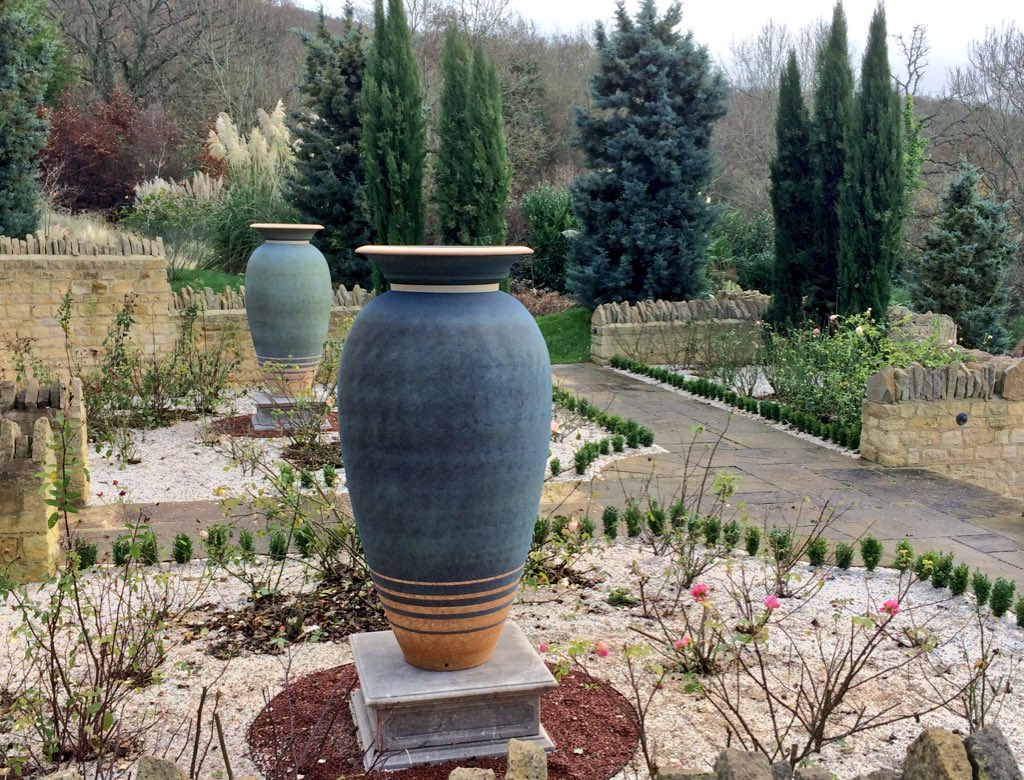 PhilipSimmonds2's tweet image. #sculpture #pots installation complete.