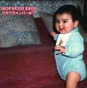 ট ইট র ぴえに V6の末っ子岡田准一と嵐の末っ子松本潤が幼少期から国籍不明な濃ゆいお顔立ちで完成されてて笑う T Co X4tycbxcr4