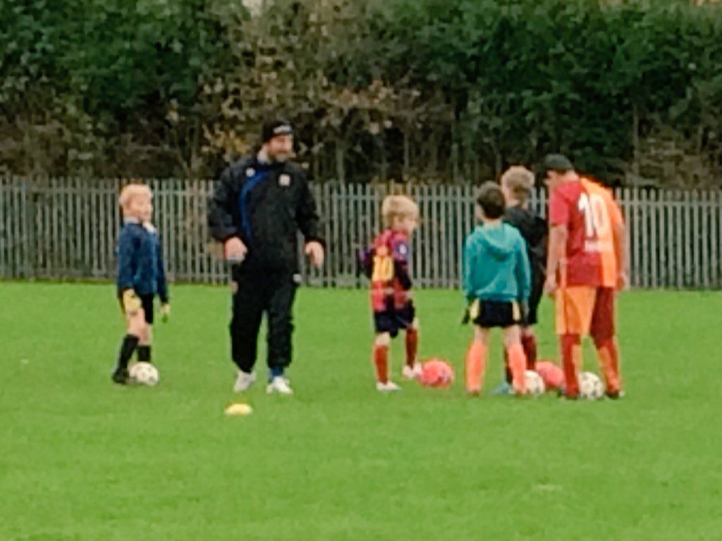 TheCarlWheatley's tweet image. Just watching the football stars of the future train in Cottingham