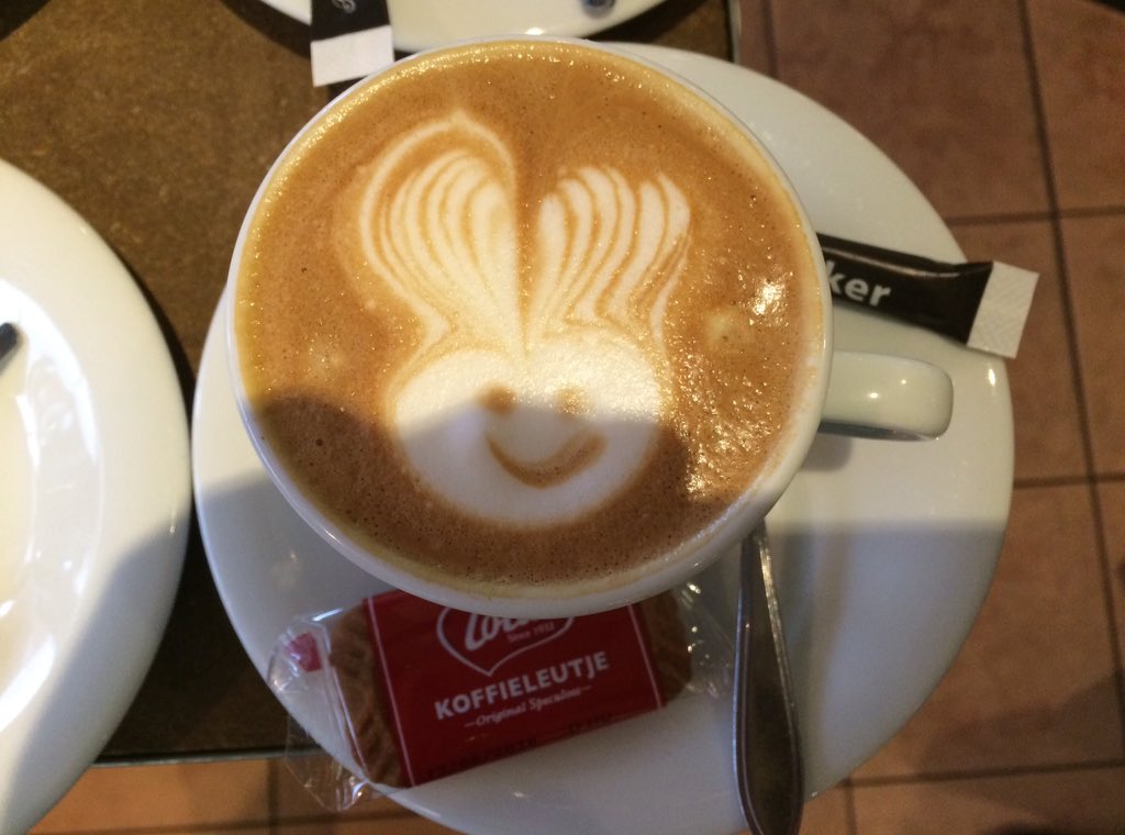 L_Europe_'s tweet photo. Cappuccino van de Sint https://t.co/vagVQfGK3l