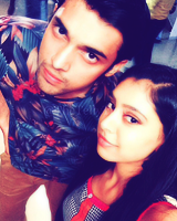 desiswift's tweet photo. A bit more of PaNi showered on you! :P <3
#PaNiSelfies #Oldies #Cutays https://t.co/OlD5Q5fGif