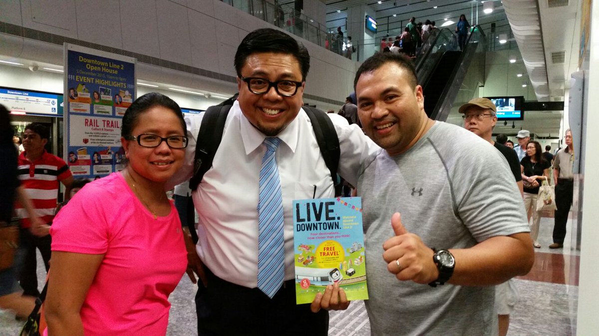 caprigerl71's tweet photo. Look who we met at Little India! #DTL2OpenHouse https://t.co/WCJUMmqHCr
