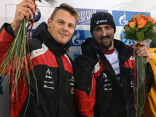 Melbārdim/Dreiškenam sudrabs, vēl divas Latvijas @bobslejsLV ekipāžas sešiniekā ejuz.sc/CwgG7X