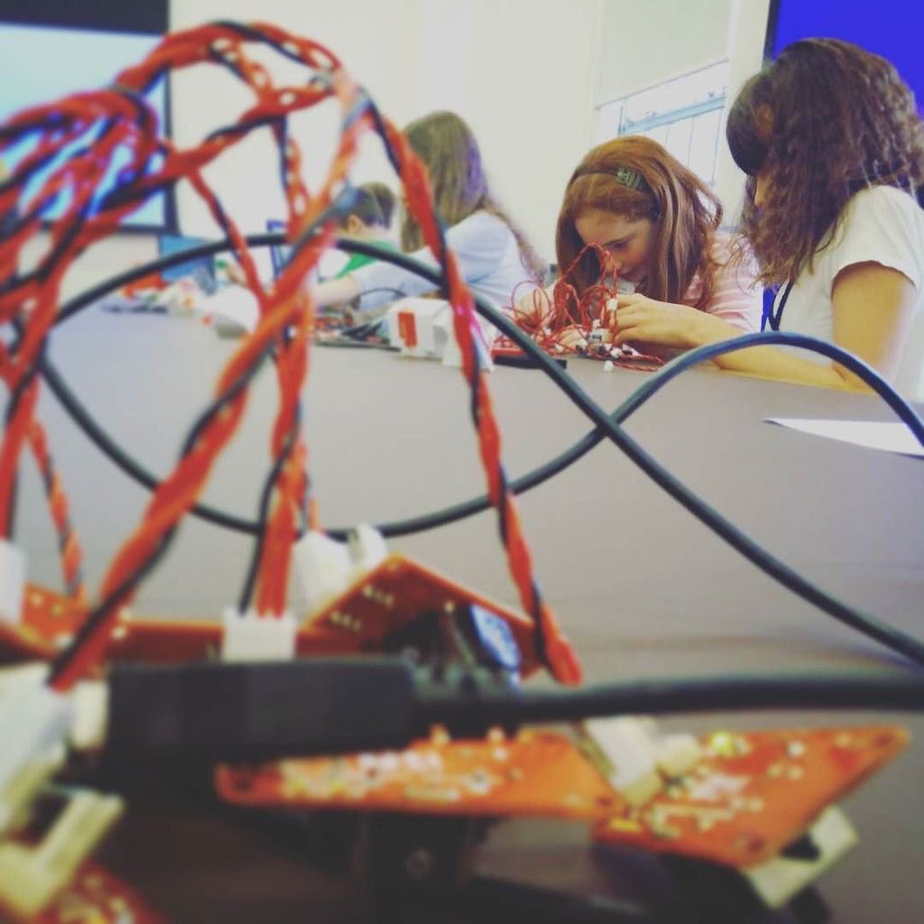 Embedded image permalink