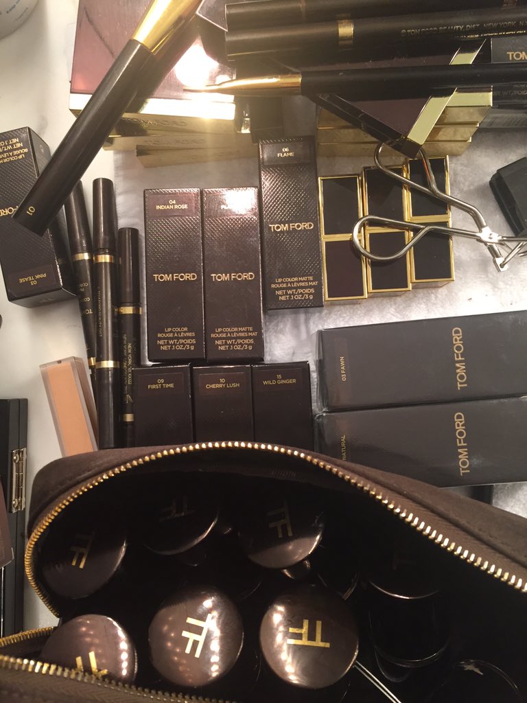 OByrneEmma's tweet photo. Having a @TOMFORD morning @SpringStudios #makeup #makeupartist https://t.co/sCEBAq98Nt