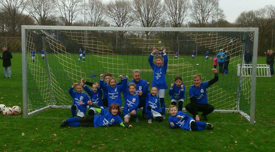 SCStadskanaal's tweet photo. Stadskanaal F5 kampioen. https://t.co/nblzDaGJzG